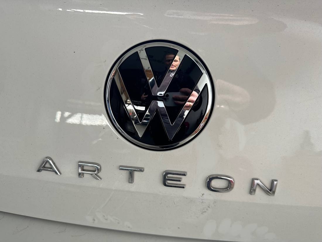 Rückfahrkamera im VW-Emblem (Arteon)