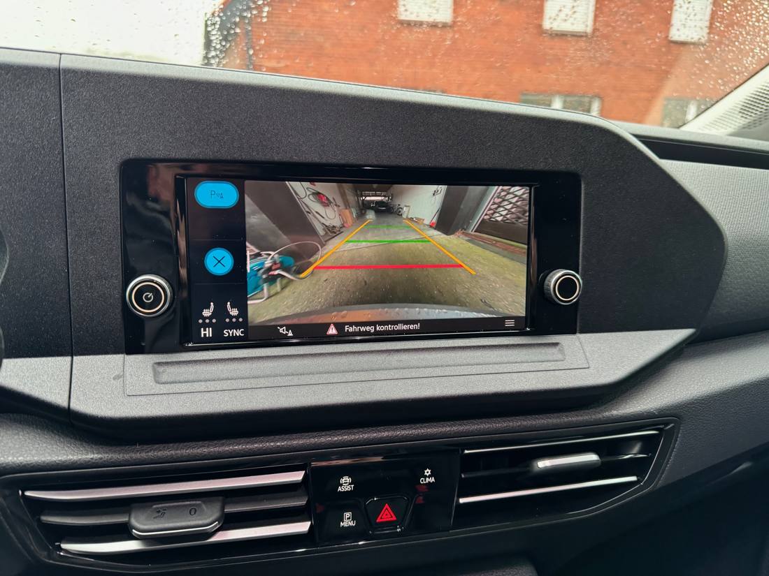 Rückfahrkamera-Bild im Infotainment